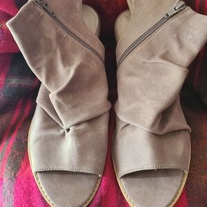 White Mountain Taupe Women's Mules
